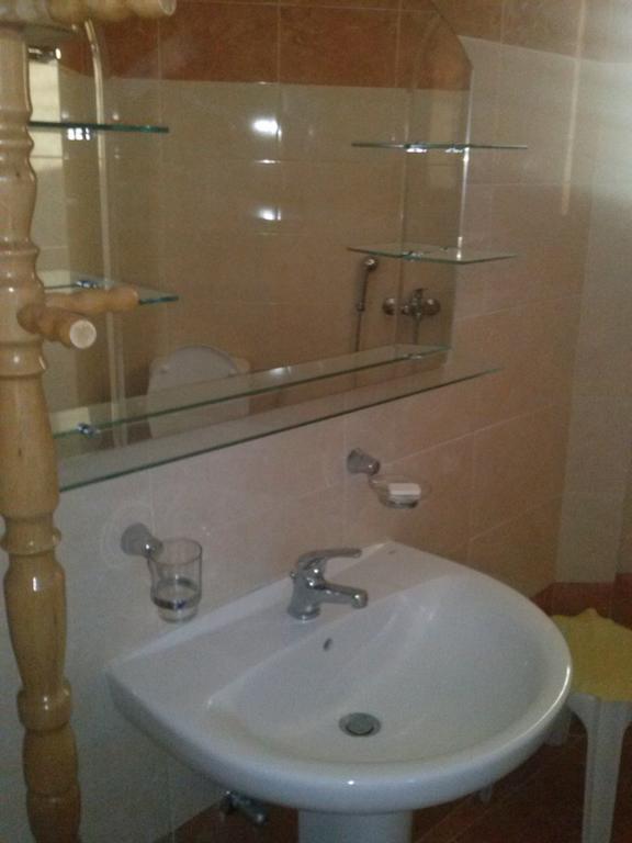 Hotel Tainaro Лутра-Едіпсу Номер фото